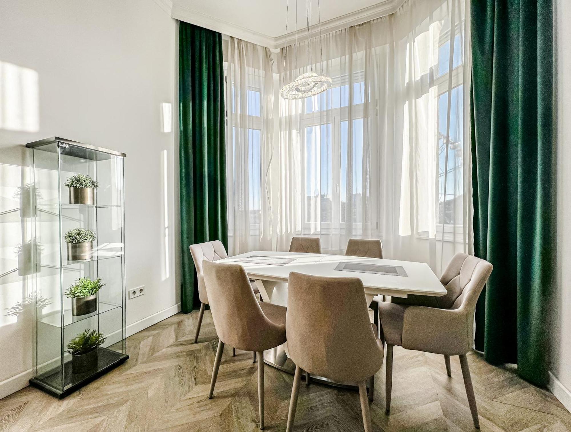 Ferienwohnung Luxury Downtown Dreams Budapest Exterior foto